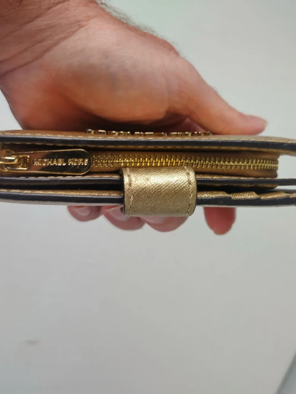 Michael Kors Jet Set Travel Medium Bifold Wallet Pale Gold Leather